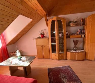 Deggendorf Apartment | Schöne Ferienwohnung in Bahnhofsnähe für Urlaub, Studium oder Arbeit
