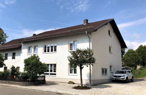 Zandt Apartment | Schöne FeWo (44qm) zentral gelegen mit Garten vor der Tür