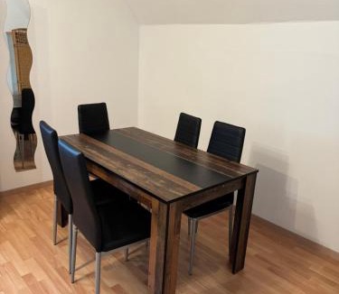 Werne Apartment | Schöne Wohnung mit TV, WLAN und Küche - Anna