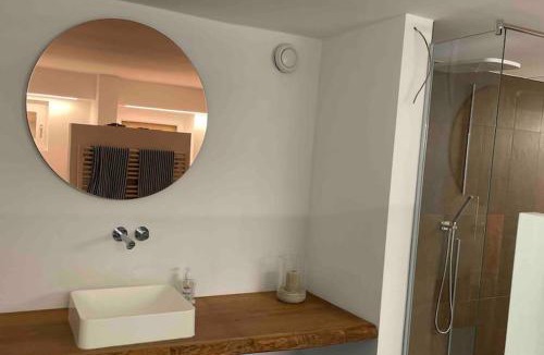 Glosingen Apartment | Schöne Wohnung mit Sonnenterrasse und Kamin