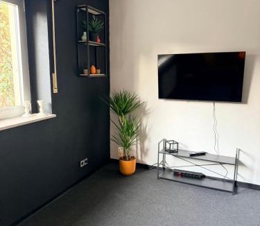Ibbenbueren Apartment | Schönes 2,5 Zimmer Apartment mit Hof und Garten