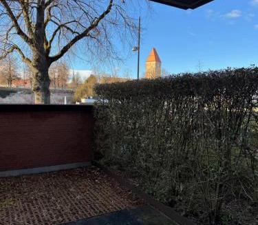 Neu-Ulm Apartment | Schönste Donaulage mit Terrasse 2