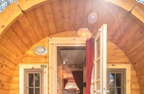 Burglengenfeld Apartment | Schlaffass für bis zu 4 Personen - ein Campingerlebniss der besonderen Art