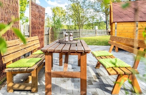 Burglengenfeld Apartment | Schlaffass für bis zu 4 Personen - ein Campingerlebniss der besonderen Art