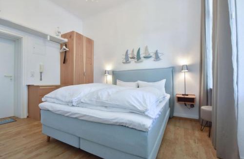 Ahlbeck Apartment | Schloß Hohenzollern 13