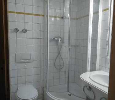 Berggiesshubel Bed & Breakfast | Schloss Friedrichstal Arabi-Ka