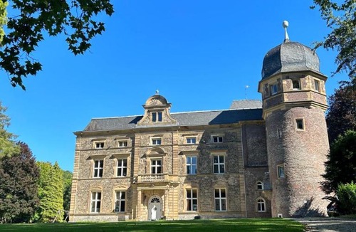 Uebach-Palenberg Apartment | Schloss Rimburg - Apartments & Ferienwohnungen