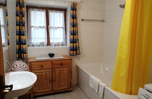 Warngau Apartment | Schmidtler's Nest, at the gateway to the Tegernsee Valley