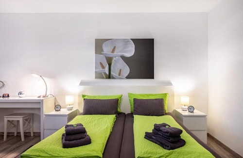 Schoenwald Apartment | Schwarzwaldblick C App 2 mit Pool