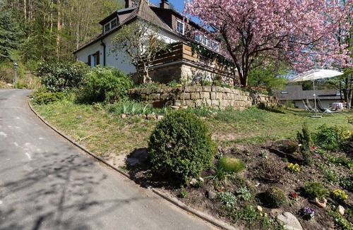 Weissenbrunn Apartment | Secluded Apartment in Weißenbrunn with Garden