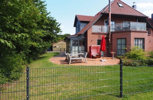Dobin am See Apartment | Seegang mit eingezäuntem Grundstück by Interhome