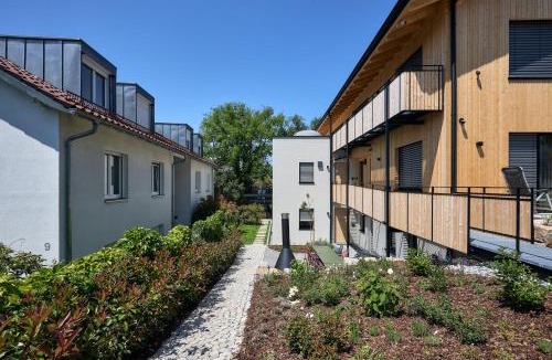 Dettingen-Wallhausen Apartment | seeglueck ROSENHOF - naturnah Wohnen im Holz100-Vollholzhaus mit Whirlpool und Garten