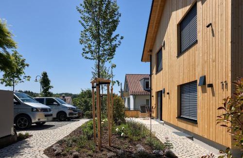 Dettingen-Wallhausen Apartment | seeglueck ROSENHOF - naturnah Wohnen im Holz100-Vollholzhaus mit Whirlpool und Garten