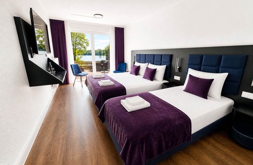 Moelln Hotel | Seehotel Schwanenhof