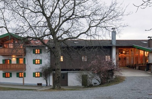 Aschau im Chiemgau Apartment | "Seeleitn" Baubiologische Nichtraucher 100 qm Ferienwonung, 2 extra Schlafzimmer, Rollstuhlgerecht