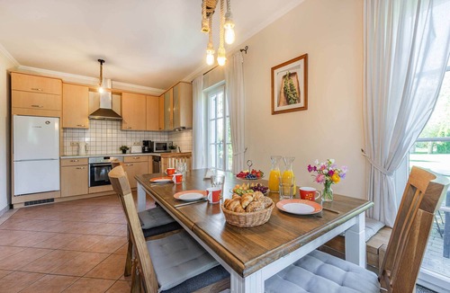 Kachlin House | Semi-detached house in Kachlin with sauna, fireplace and garden