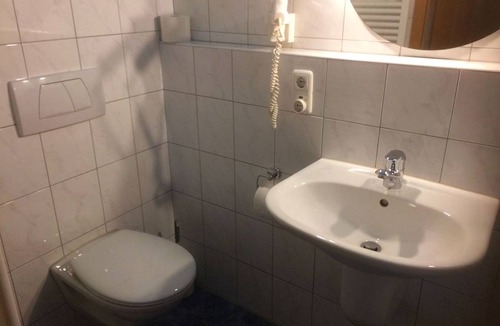 Frasdorf Other | Shared room ∙ 3 guests