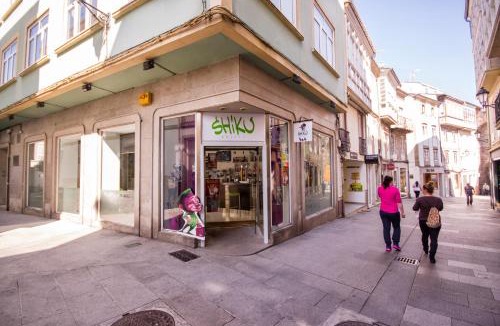 Lugo Hostel | Shiku