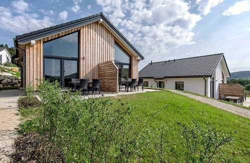 Mistelgau House | Single house Premium HW 15 with sauna - detached house Premium in the holiday village at the Therme Obernsees