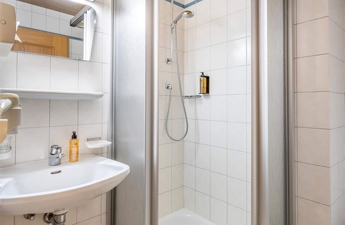 Maurach Cottage | Single room (12 m²) - balcony from 7 nights - Hotel Klingler - adjoining building