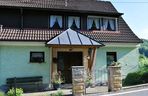 Egloffstein Apartment | Single room (shared shower/WC) - Gästehaus Grau