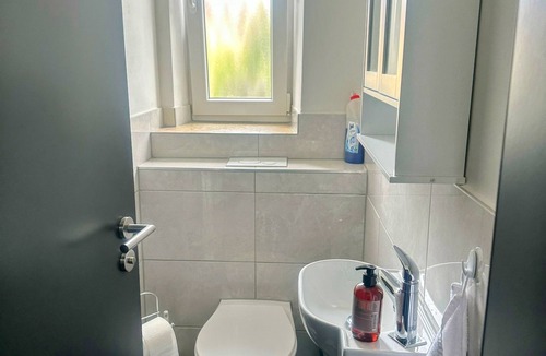 Rangierbahnhof-Siedlung Bed & Breakfast | single room with shared bathroom