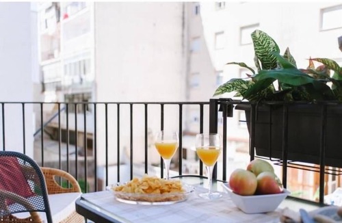 Sitges Town Center Apartment | Sitges Spaces Deluxe Beach Apartment- 3 Bedrooms/2 Bathrooms/Next to Beach