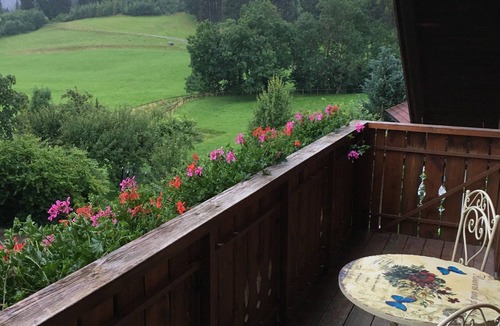 Eisenberg Condo | Small working dairy farm with vacation apartment in the Ostallgäu.