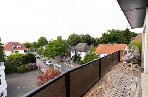 Bad Zwischenahn Apartment | SmartFewo: Penthouse | BBQ | balcony | parking lot