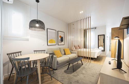 Palos de la Frontera Apartment | Smartr Atocha Reina Sofia