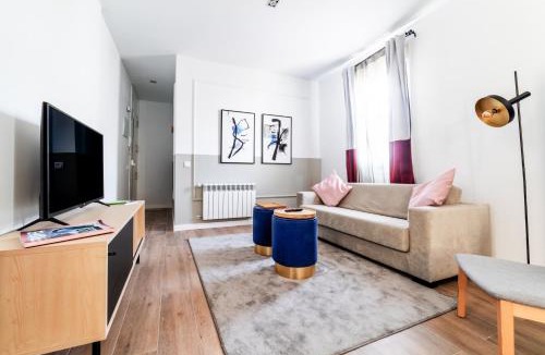 Palos de la Frontera Apartment | Smartr Atocha Reina Sofia
