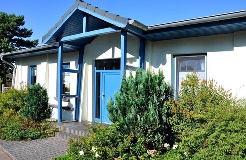 Ostseebad Prerow House | Sonnengarten Vacation Home - with a sauna and fireplace