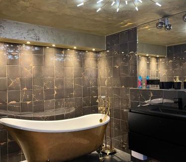 Schwanstetten Apartment | Späth Business Apartment nahe Nürnberg Messe I Parkplatz inklusive