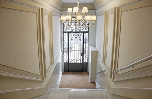 La Nova Esquerra de l'Eixample Apartment | Spacious 2 bedroom apartment with balcony in Eixample, parking possibility