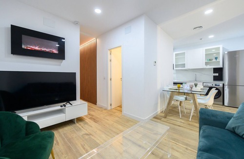 Embajadores Apartment | Spacious 2-bedroom flat in the centre of Madrid.