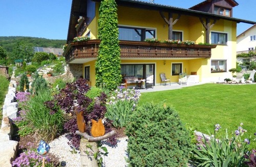 Gleissenberg Apartment | Spacious 4 star apartment (75sqm) for up to three people with a balcony