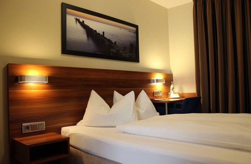 Abensberg Apartment | Spacious apartment for 1 person in the middle of Abensberg's historic old town