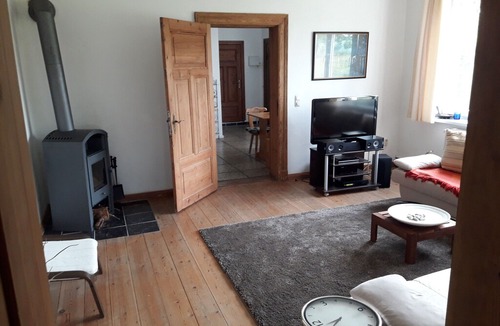 Steffenshagen Apartment | Spacious Apartment in Steffenshagen with Terrace