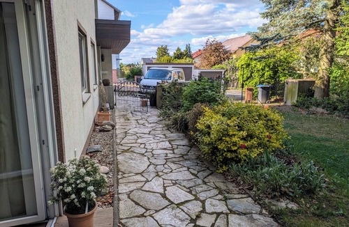 Bayreuth Apartment | Spacious apartment with direct garden access, close to nature.