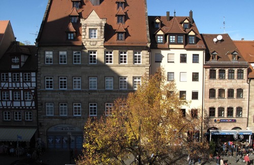 Altstadt - Sankt Lorenz Apartment | Spacious apartment with 30 sqm barbecue terrace on 150 sqm