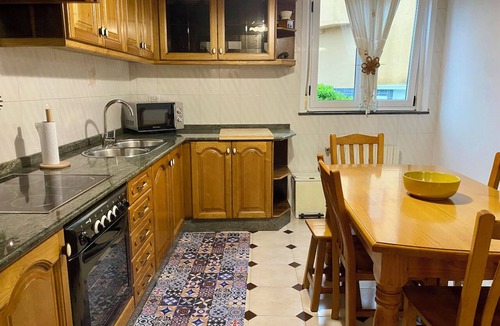 Porto de Espasante Apartment | Spacious, comfortable apartment close to everything by foot.
