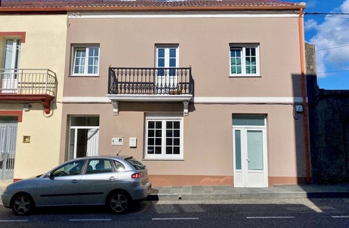 Porto de Espasante Apartment | Spacious, comfortable apartment close to everything by foot.