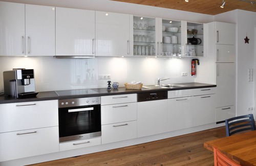 Utting am Ammersee House | Spacious holiday home - walk to the lake - sauna - Utting am Ammersee