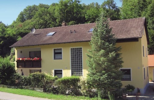 Nittendorf Apartment | Spacious vacation apartment with garden directly on the Labertal cycle path