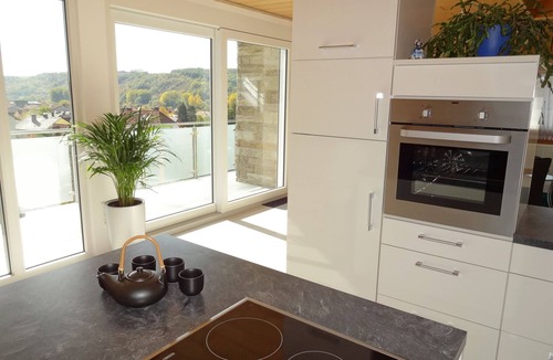 Sommerhausen Apartment | Spacious vacation apartment "Main Sommerblick" - magnificent view over the Main valley