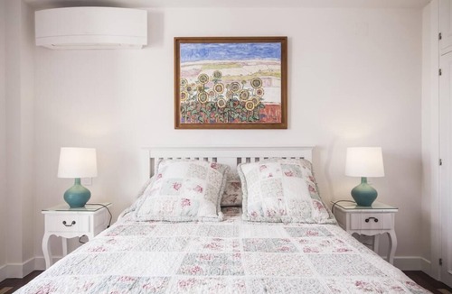 Cuatro Caminos Apartment | SPECTACULAR. Luxury Comfort. Sunny Golden Mile business. BERNABÉU