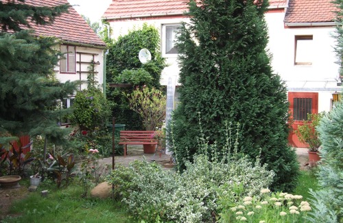 Großsedlitz House | Spend your vacation today where hunters, maids and trumpeters used to live