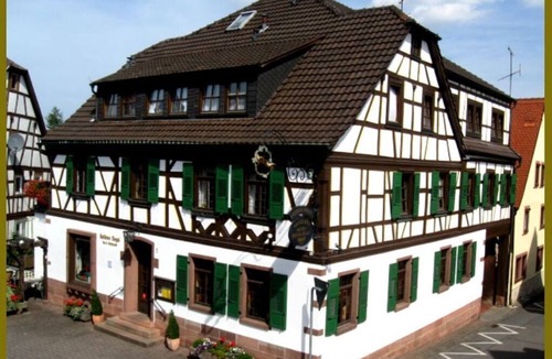 Laudenbach Cottage | Standardzimmer Doppelbett Nr. 4 - Goldner Engel, Restaurant - Hotel - Metzgerei