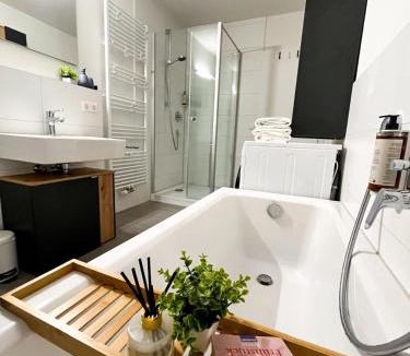 Isny im Allgaeu Apartment | Stay Zen Holz & Hirsch Loft - Parkplatz und Hund