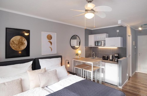 Augustenstraße Apartment | Stayando Cozy Apartment Munich City Center